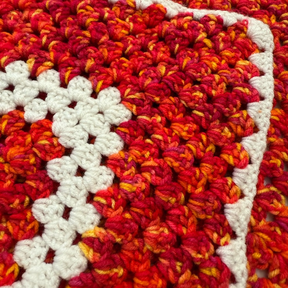 BEAUTIFUL Vintage Handmade Orange, Red and White Crochet Baby Blanket 27”x27” - Picture 4 of 5